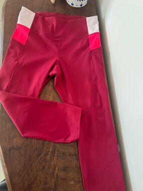 Brooks Women’s Running Method 3/4 Tight in Razzmatazz Quartz, Size Large